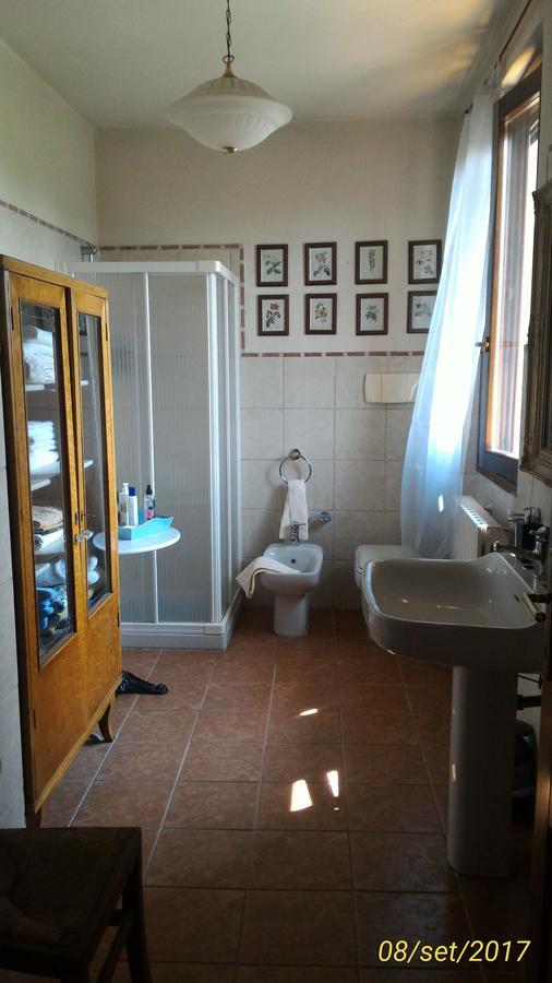 L'Ape In Corte Casa Di Campagna, Via Francigena Stanze E Colazione Vaccarizza ภายนอก รูปภาพ