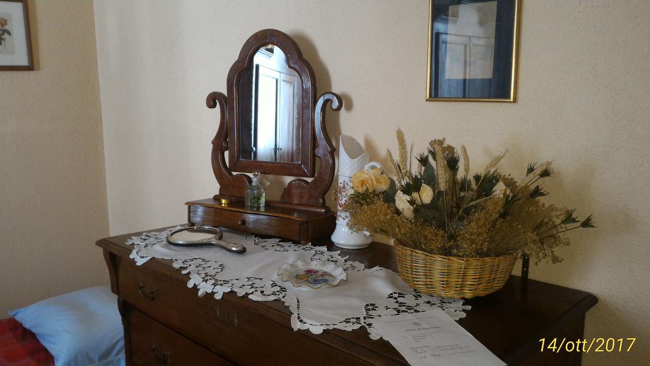 L'Ape In Corte Casa Di Campagna, Via Francigena Stanze E Colazione Vaccarizza ภายนอก รูปภาพ