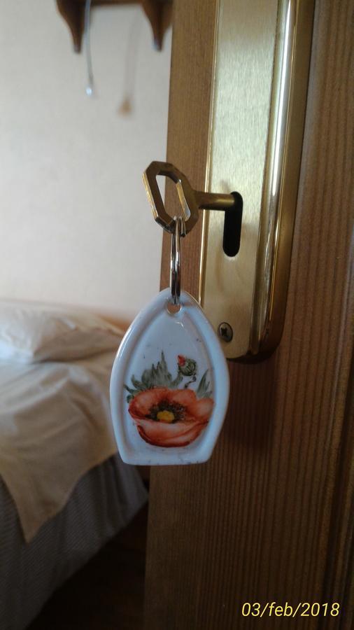 L'Ape In Corte Casa Di Campagna, Via Francigena Stanze E Colazione Vaccarizza ภายนอก รูปภาพ
