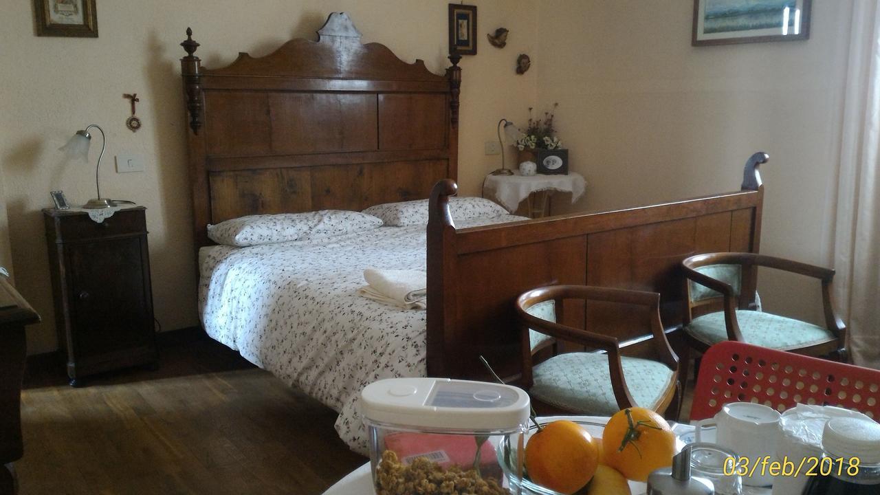 L'Ape In Corte Casa Di Campagna, Via Francigena Stanze E Colazione Vaccarizza ภายนอก รูปภาพ