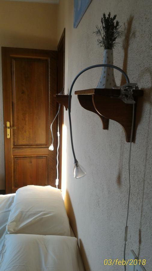 L'Ape In Corte Casa Di Campagna, Via Francigena Stanze E Colazione Vaccarizza ภายนอก รูปภาพ